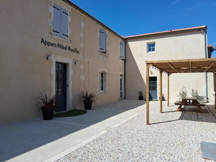 Location de vacances pour 2 personnes, avec vue à Rouillac