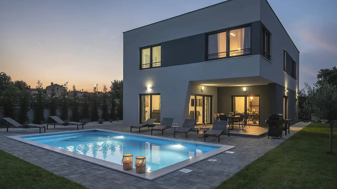 Villa für 8 Personen mit Terrasse in Sisan, Südküste Istrien