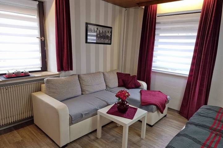Ferienwohnung für 7 Personen, mit Balkon und Garten