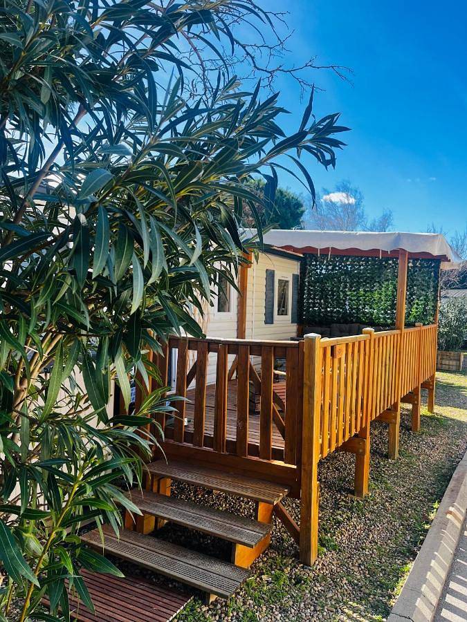 Mobile Home in Vic-la-Gardiole, Côte méditerranéenne (France)
