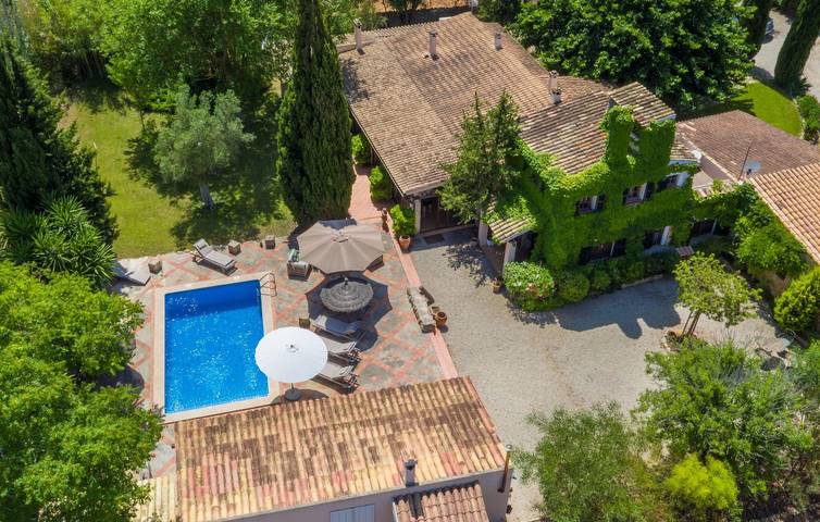 Jornets City Center Apartment with Terrace and Grill in Costitx, Majorque l'intérieur des terres