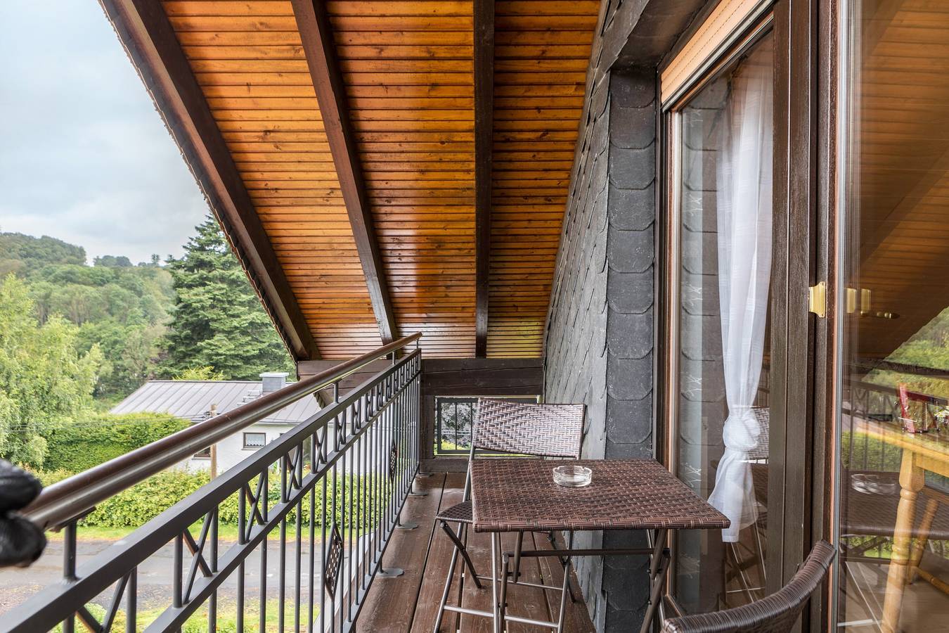 Ganze Wohnung, Ferienwohnung 'Elkes Ferienappartement' mit Gemeinschaftsgarten, Balkon und Wlan in Schotten, Vogelsberg Region