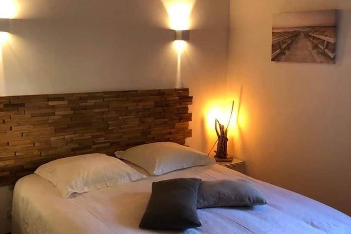 Air-conditioned \"Carmen\" villa with heated pool near the ocean in Biscarrosse, Côte d’Argent