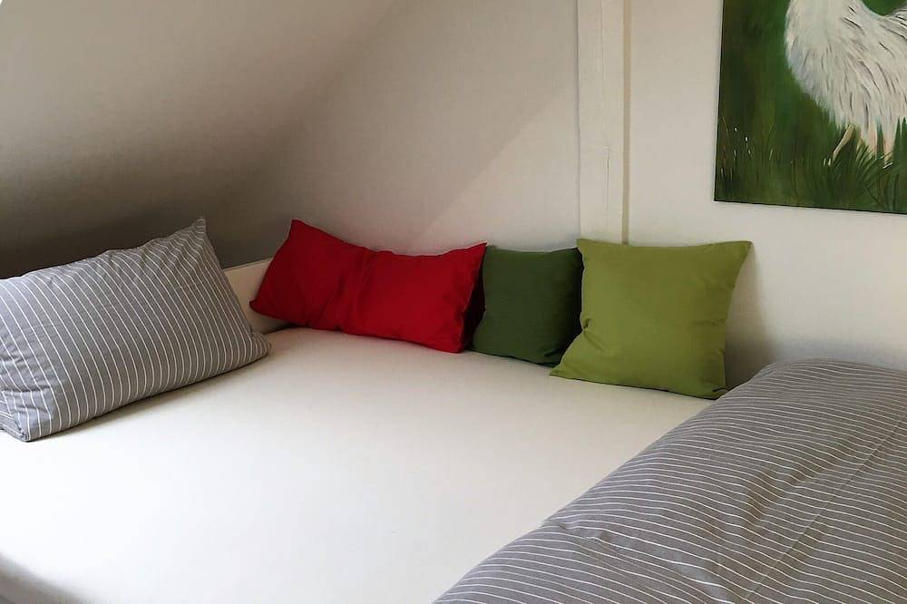 Neu/Landhaus Oma Muh mit 2 exklusiven Fewo u. sehr großem Grundstück/Nähedangast in Langendamm, Varel