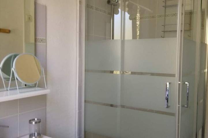 Location de vacances pour 2 personnes, avec jardin et terrasse à Labarthe-Bleys - 4