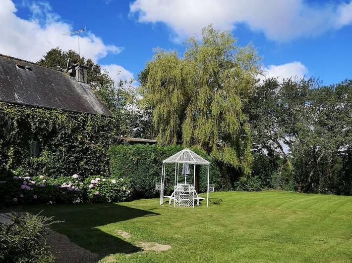 Location de vacances pour 6 personnes, avec jardin à Plouguenast - 4