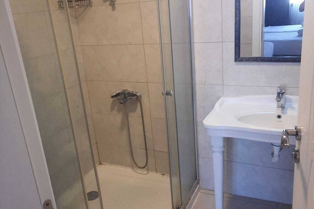 Siesta Apart  Ekonomik Hotel in Izmir, Izmir Province