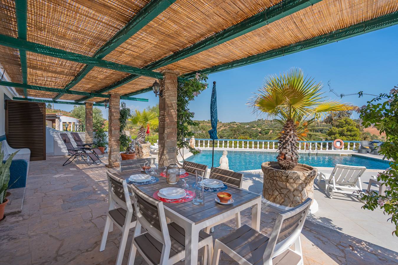 Country House 'Horta Da Ti'mariana' with Mountain View, Shared Pool and Wi-Fi in Odiáxere, Faro District