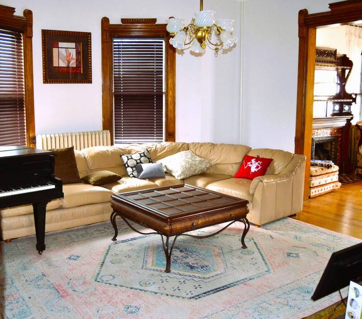 Historic Legg House Inn in Minneapolis, Twin Cities