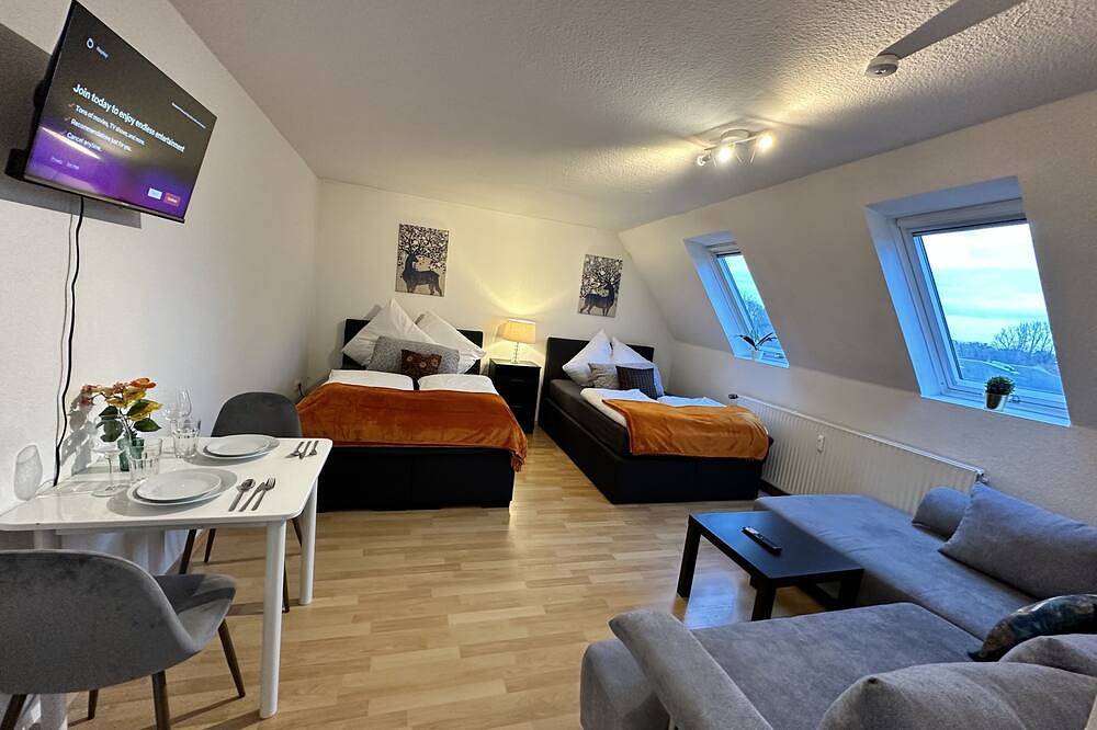 Ganze Wohnung, Modern Apartment with 2 Queen Sized Beds in Gütersloh in Gütersloh, Nordrhein-Westfalen