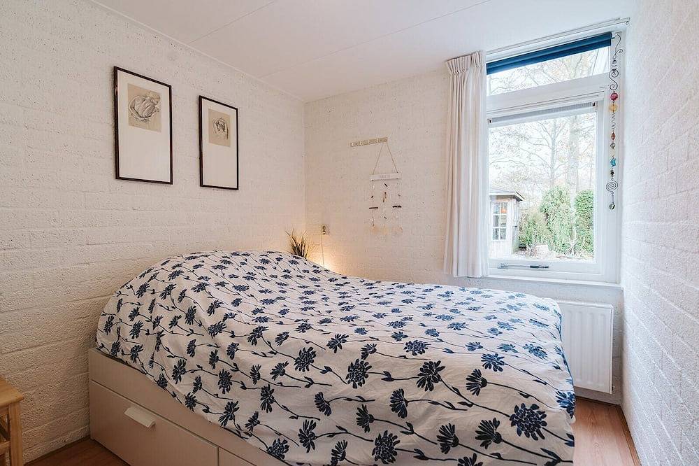 Dieses gemütliche Ferienhaus bietet Komfort und eine einladende Atmosphäre. In der Nähe der Dünen und des Strandes gelegen, ist es der ideale Ort für einen entspannten oder aktiven Urlaub an der Nordseeküste. in Ouddorp, Goeree-Overflakkee