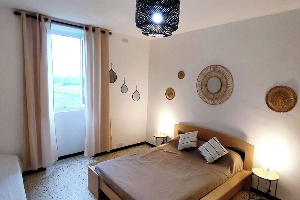 Lovely big house in Stone - closed by the rivers in Saint-Alban-Auriolles, Ardèche