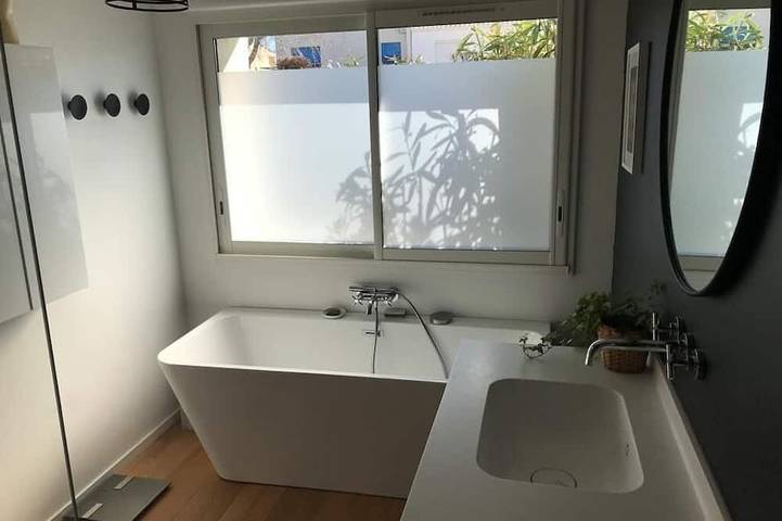 Location de vacances pour 4 personnes, avec balcon et jardin dans Plage Du Petit Travers Carnon Plage - 4