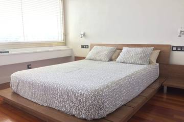 Apartment for 4 People in Playa de la Concha, San Sebastian, Photo 2