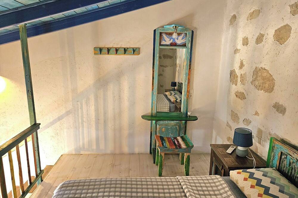 Ganze Wohnung, Traumhaftes \"Studio Red beach\" mit Schlafgalerie, einzigartige Ausstattung in Pitsidia, Iraklio-Heraklion und Umgebung