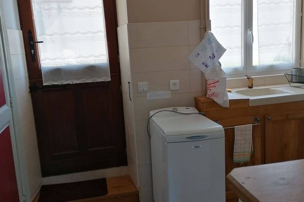 Lai p'tiote Niaupe in Courcelles-Frémoy, Région de Montbard