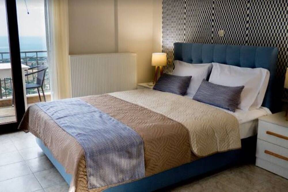 Ganze Wohnung, Olenia Residence mit privatem Pool, Meerblick und Balkon. in Agia Pelagia, Achlada