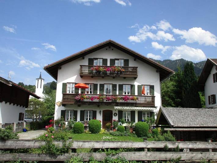 Ferienwohnung für 2 Personen, mit Balkon und Terrasse sowie Garten und Ausblick in Kochel am See - 3