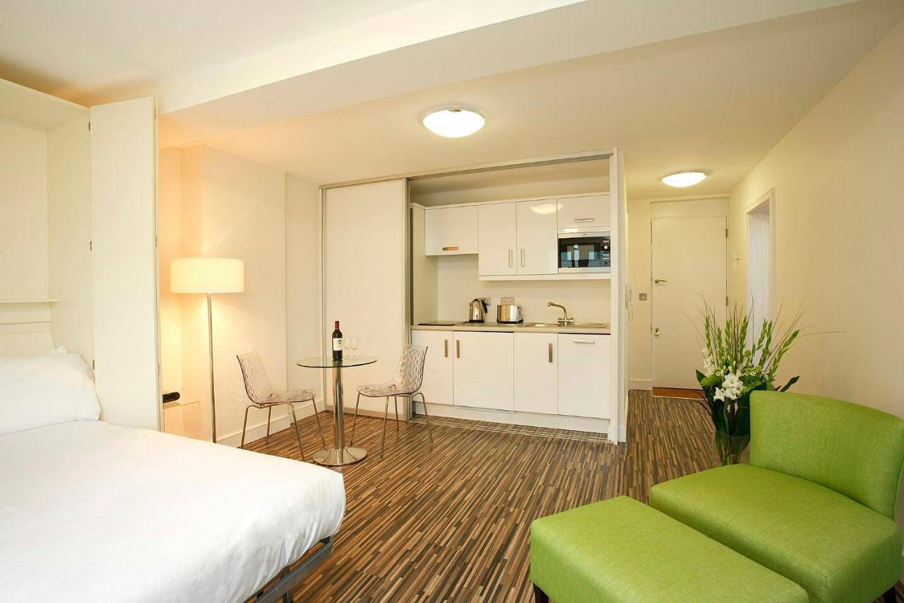Saco Holborn – Lamb’s Conduit St in Camden, Londres