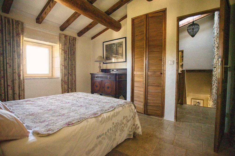 Encantadora casa en el corazón de los viñedos. in Tarascón, Region de Arles