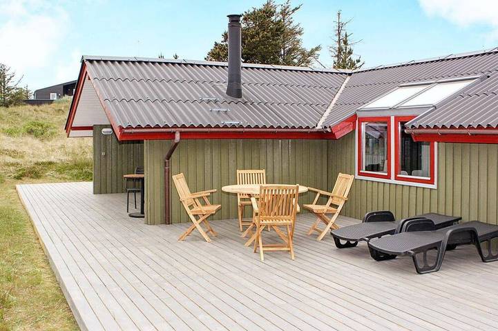 Ferienhaus für 6 Personen, mit Terrasse und Sauna in Vejers Strand