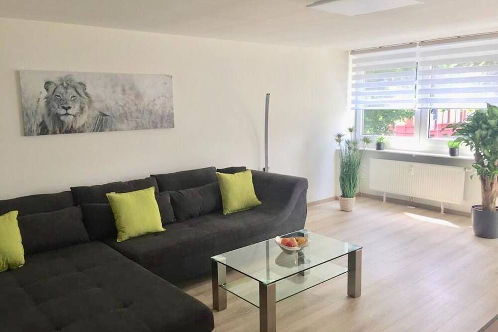 Ganze Wohnung, Kl25: Newly renovated Apartment centrally located in Kaiserslautern in Kaiserslautern, Saar-Nahe-Bergland