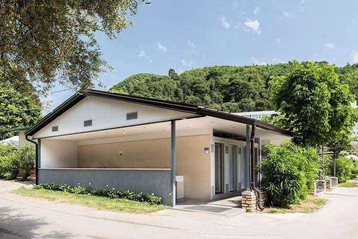 Bungalow für 4 Personen, mit Terrasse und Pool, mit Haustier in Kroatien