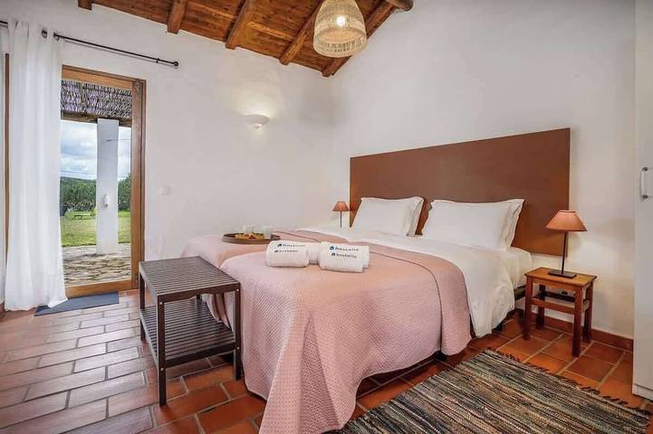Ganze Wohnung, Burro Ville by Host Wise - Peaceful House w/ Pool in Faro Distrikt
