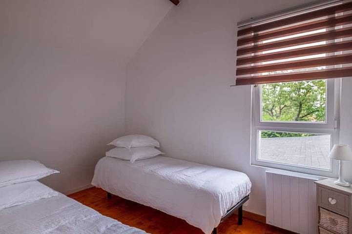 Location de vacances pour 6 personnes, avec jardin et piscine à Cravant-les-Côteaux - 2