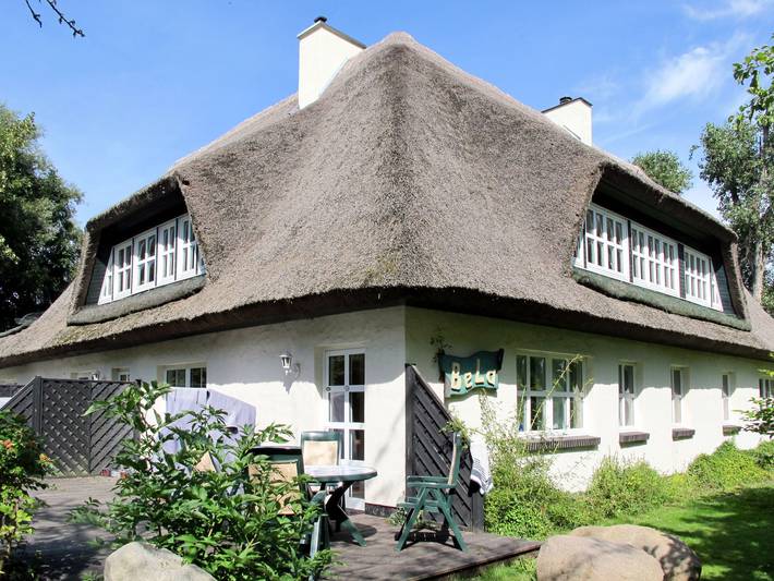Ferienwohnung für 4 Personen, mit Terrasse und Garten sowie Sauna in Altenkirchen