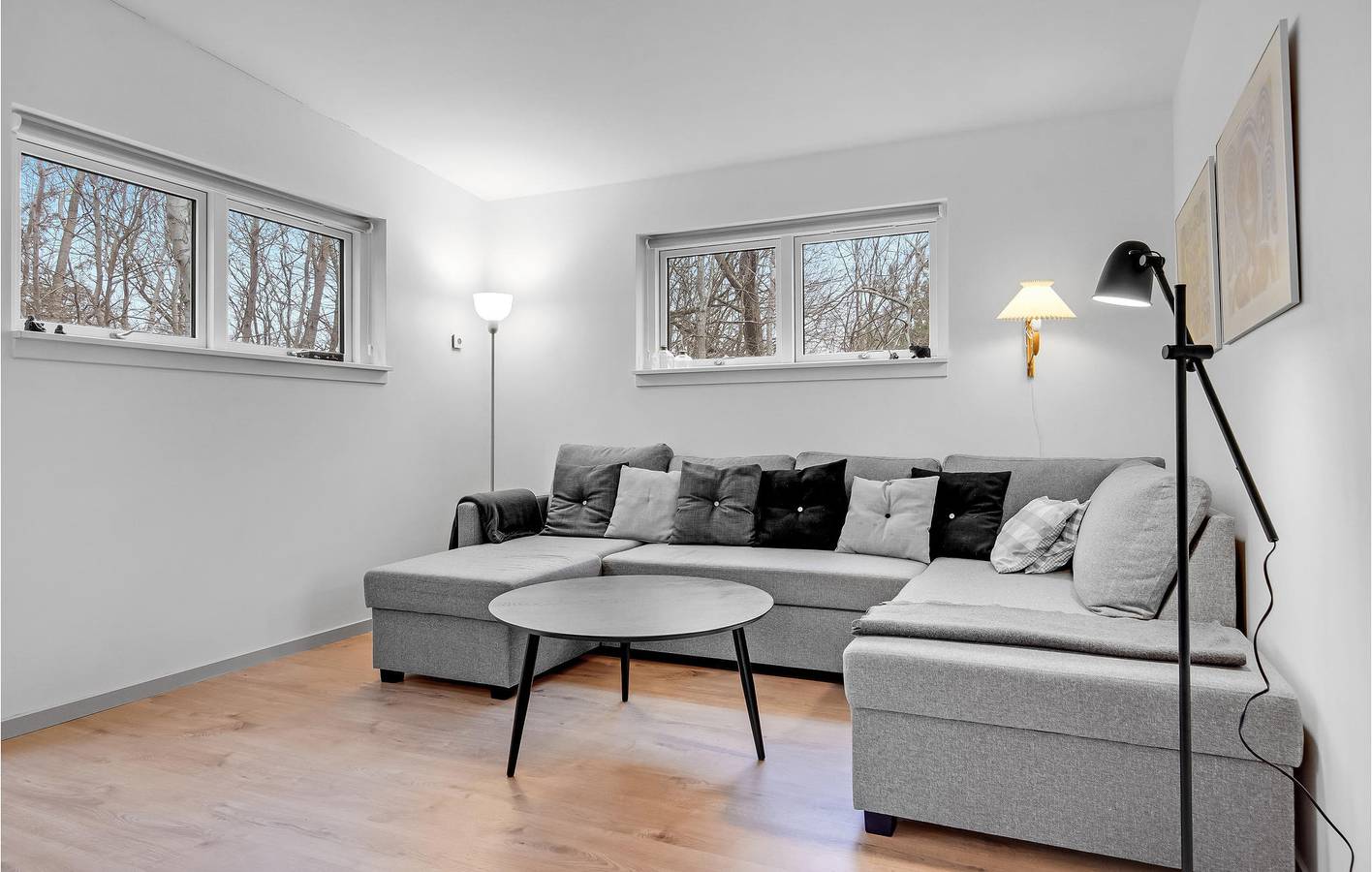 Holiday home for 10 people with terrace in Udsholt Strand, Kattegat Coast