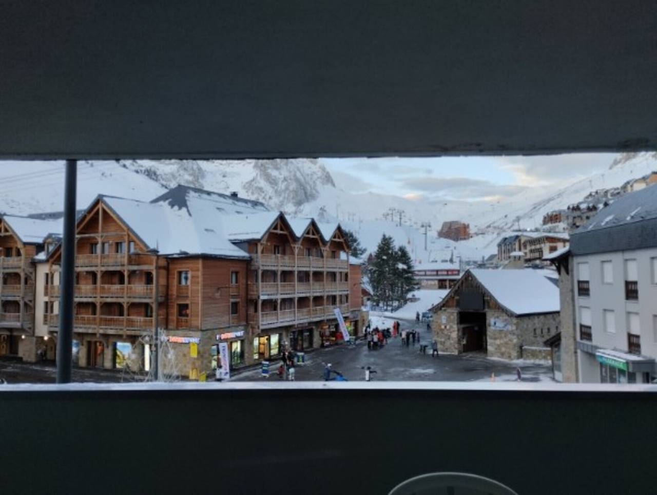 Appartement entier, Appartement 'Mongie Hebdo' avec vue sur la montagne et balcon in La Mongie, Bagnères-de-Bigorre