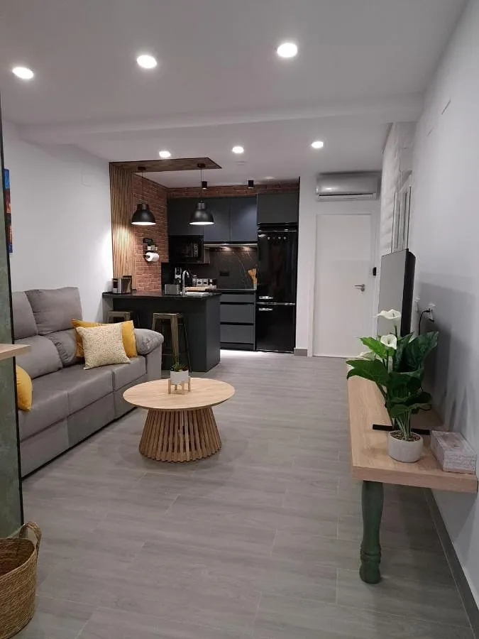 Apartamento de vacaciones para 8 personas, con vistas y balcón - 1