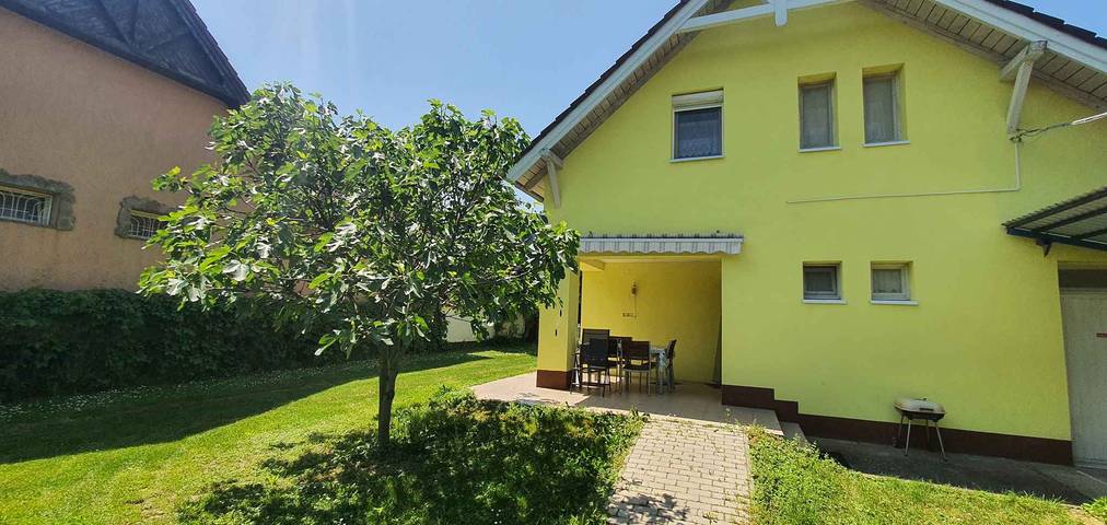 Ferienhaus in der Nähe vom Strand mit Klimaanlage in Balatonbereny, Plattensee Südufer