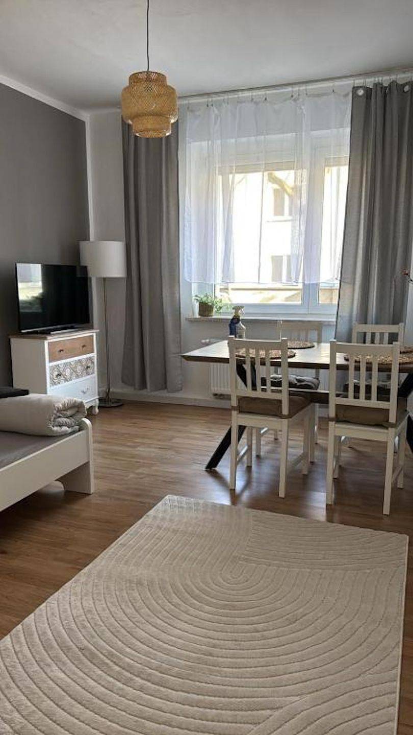 Ganze Wohnung, Gemütliches Appartement "Irina" in Weißenfels mit 3 Schlafzimmern in Weißenfels, Saale-Unstrut