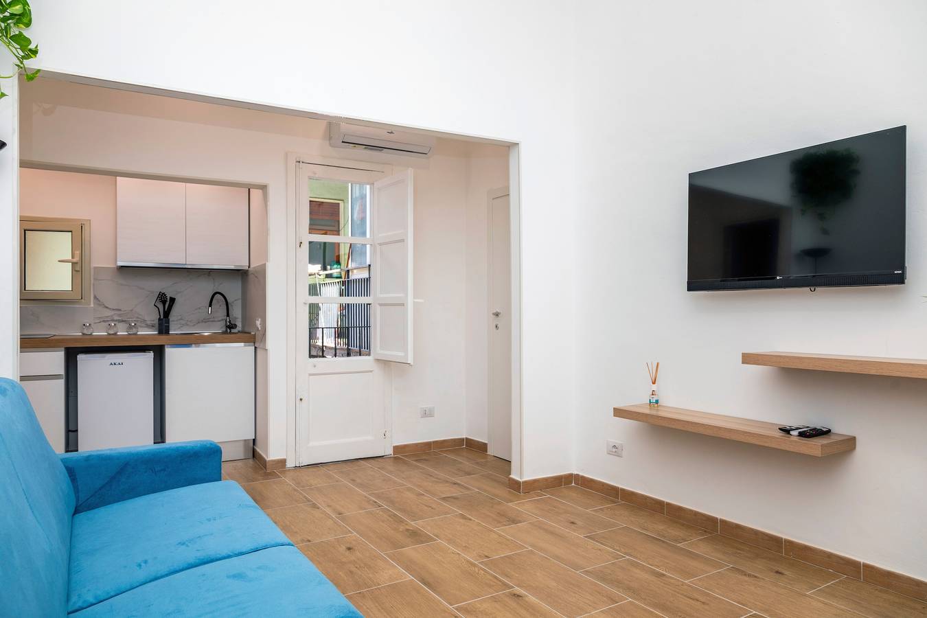 Appartement 'Good Vibes Home' met Balkon, Wifi en Airconditioning, foto 7