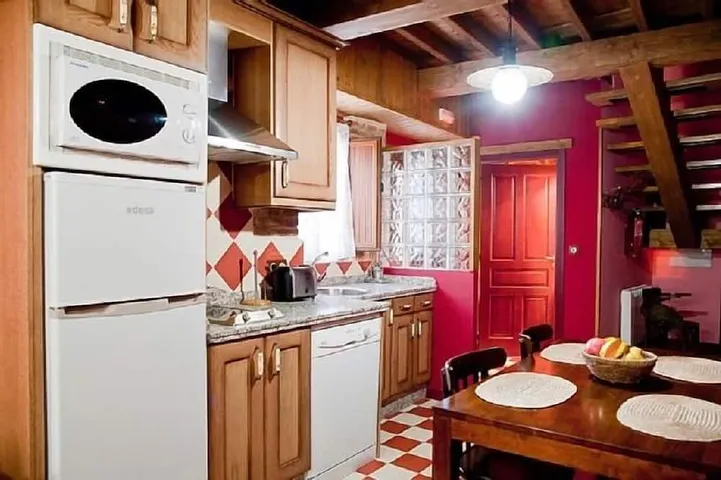 Cottage für 4 Personen, mit Whirlpool und Sauna sowie Terrasse und Pool, mit Haustier - 1