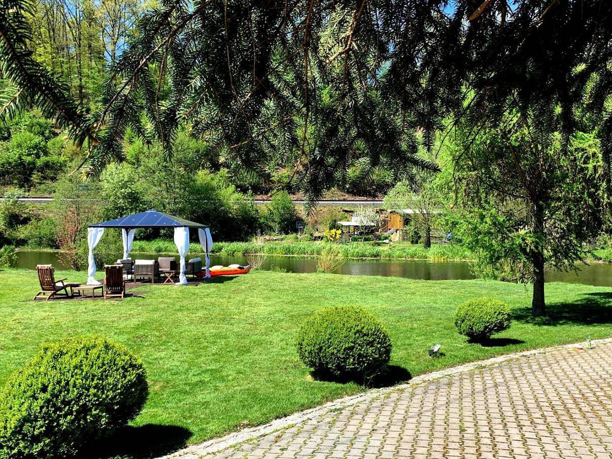 Ganze Wohnung, Apartment with Balcony in Neustadt an der Waldnaab, Naturpark Nördlicher Oberpfälzer Wald