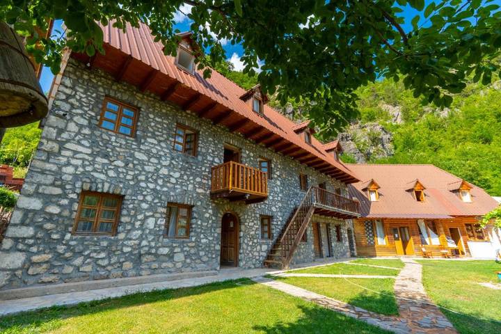 Maison d’hôte pour 2 personnes, avec Terrasse et Jardin dans Theth