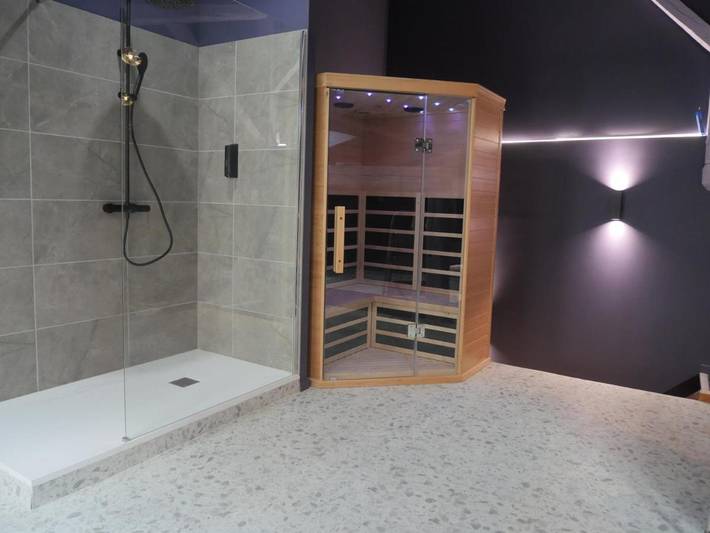 Location de vacances pour 2 personnes, avec jacuzzi et sauna, animaux acceptés à Riom - 4