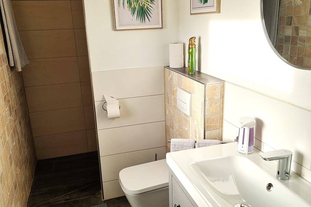 Ganze Wohnung, Familienoase: 48m², Terrasse, Haustiere willkommen in Oettingen i.Bay., Bayerisch Schwaben