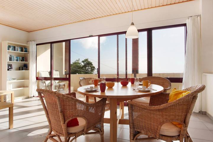 Ganze Wohnung, Ferienwohnung 'Casa Conny' mit Meerblick, Balkon und Wlan in Pedra Mole (Madeira), Caniço