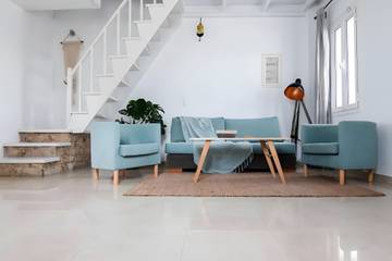 Gîte pour 4 personnes, avec jacuzzi ainsi que balcon et jardin à Santorin