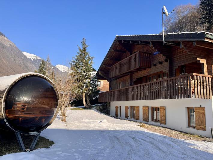 Chalet für 10 Personen, mit Terrasse und Sauna in Montriond