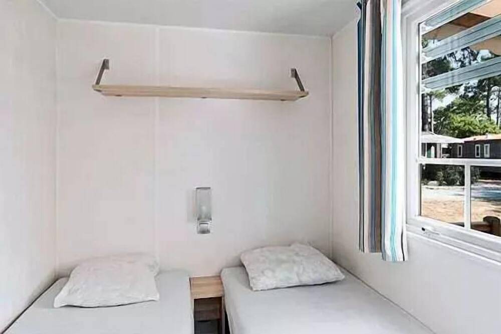 Campsite Le Lac des Vieilles Forges **** - Classic 4-room mobile home for 6 people in Les Mazures, Parc naturel régional des Ardennes