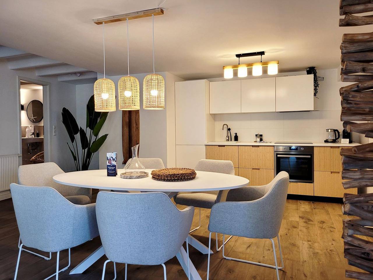 Ganze Wohnung, Moderne Ferienwohnung mit Garten, Strandkorb und Terrasse - 50 Meter zum Strand in Sierksdorf, Ostholstein