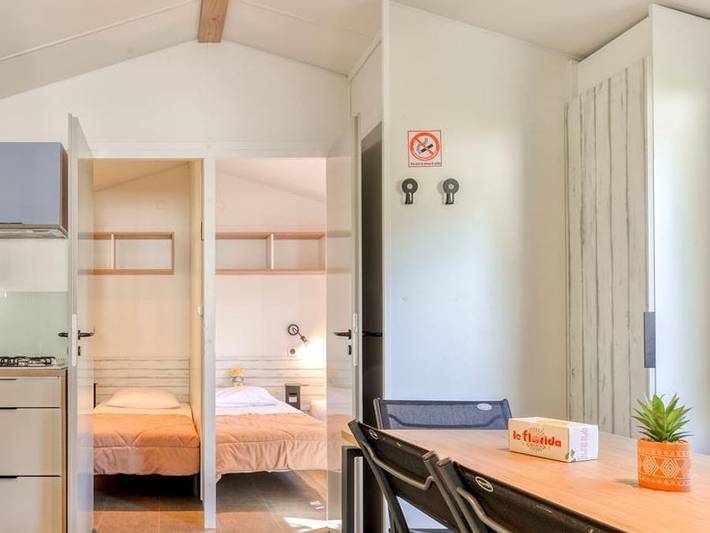 Mobil home pour 4 personnes, avec bassin pour enfant, animaux acceptés à Elne - 3