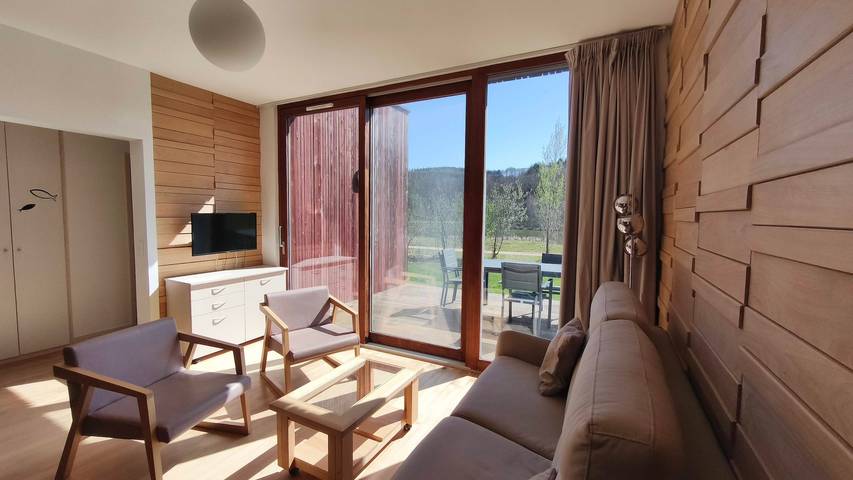 Ferienhaus für 6 Personen, mit Terrasse und Garten sowie Seeblick in Lothringen - 2