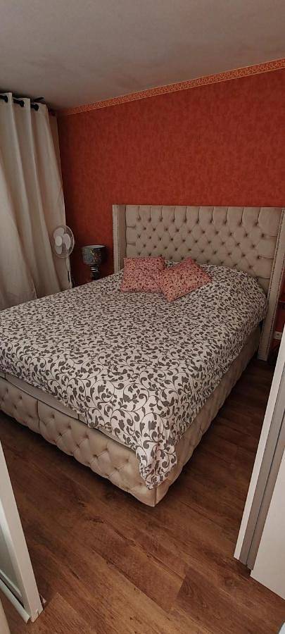 Gîte pour 6 personnes, avec jardin à Élancourt - 4