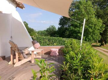 Gîte pour 4 personnes, avec terrasse et piscine dans Golf d'Arcangues